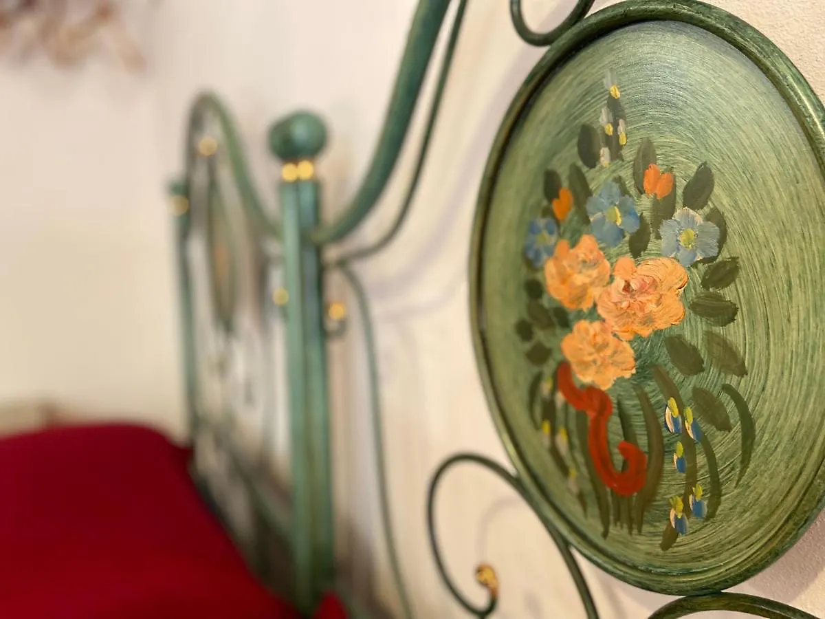Loft Moorings Bed & Breakfast Barga Italy